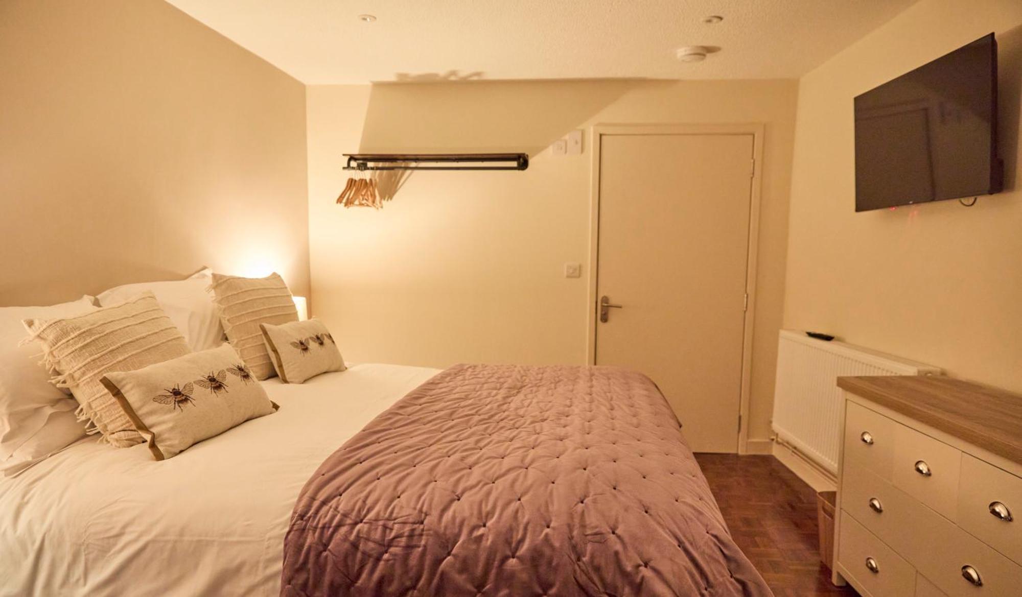 Hunters Lodge Inn トットネス エクステリア 写真